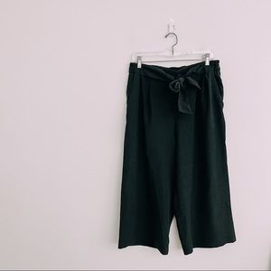 Lululemon Noir Crop Pants